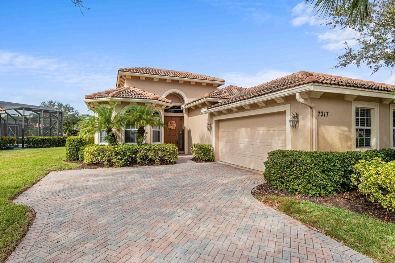 7317 Bob O Link Way - Photo 4 of 50