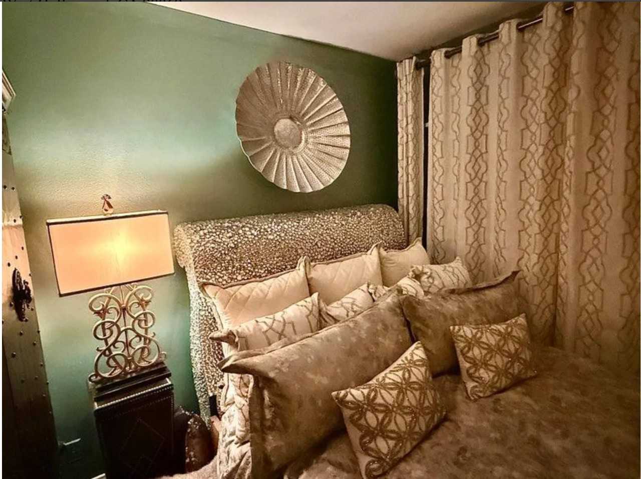 1115 Larrabee St #304 - Photo 2 of 10