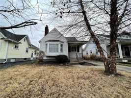 featured image of 220 Shroyer Rd