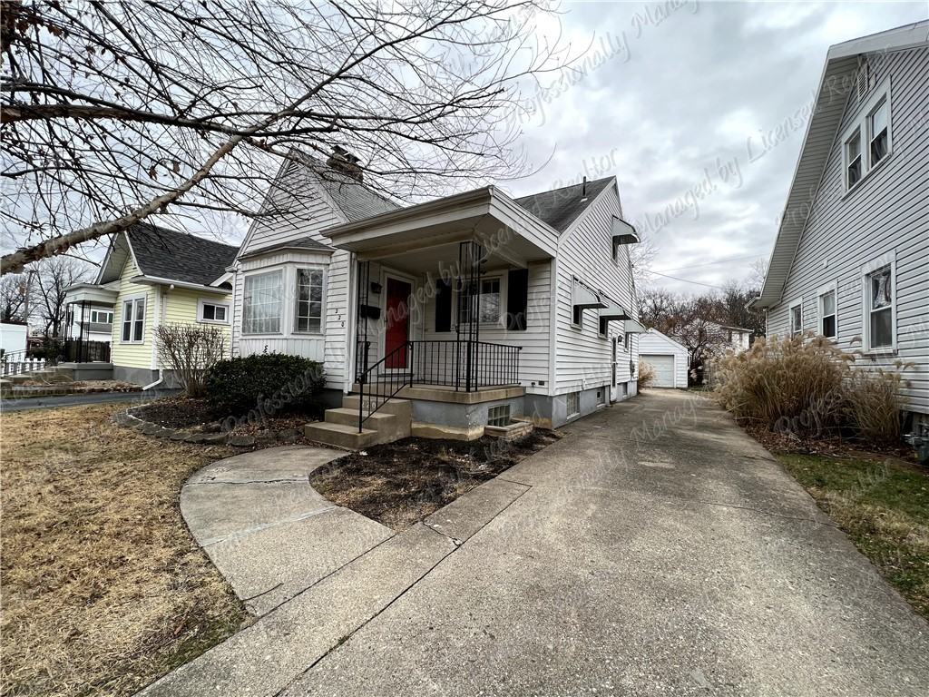 220 Shroyer Rd - Photo 2 of 31