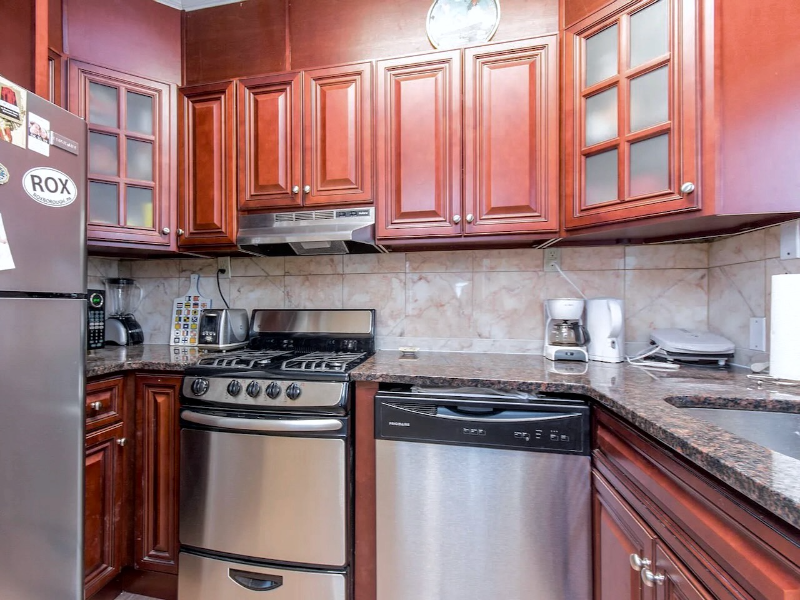 4273 Silverwood St - Photo 7 of 12