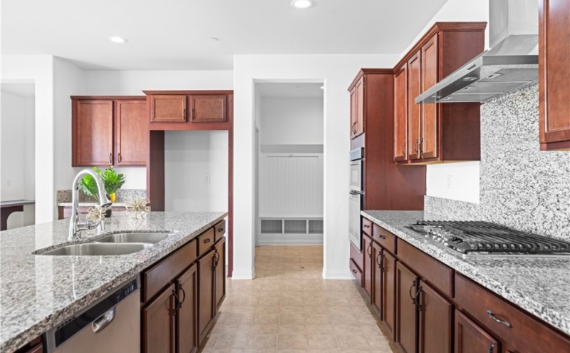 4790 Payton Ave - Photo 3 of 8