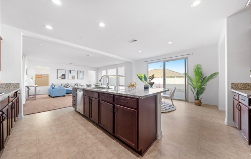 4790 Payton Ave - Photo 5 of 8