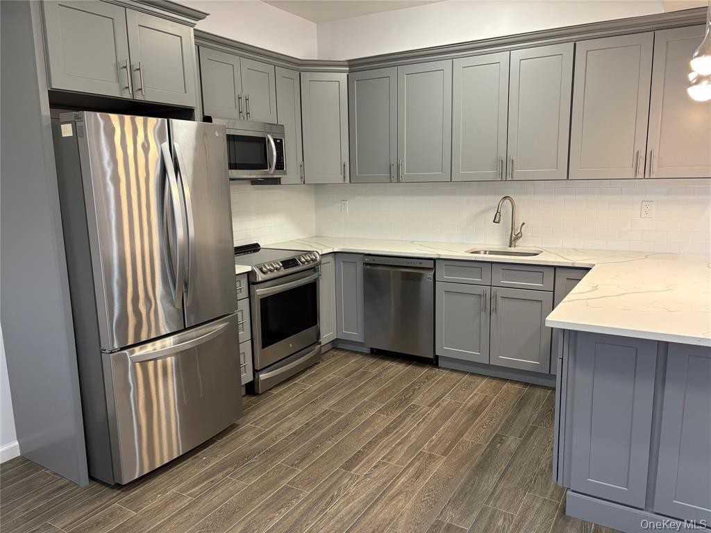 2 Bay Club Dr - Photo 5 of 19