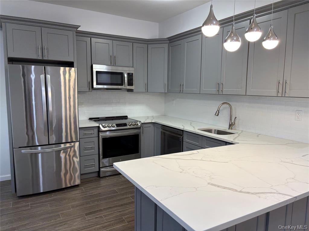 2 Bay Club Dr - Photo 6 of 19