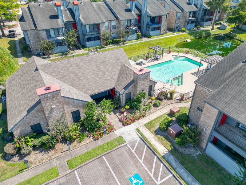 98 Isaacks Rd #104 - Photo 2 of 2