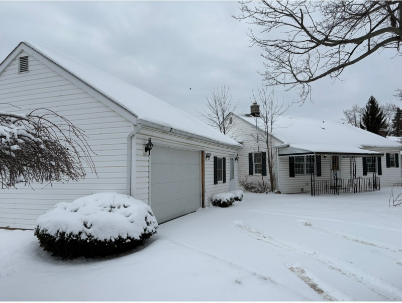 25 Shelby Dr - Photo 2 of 22