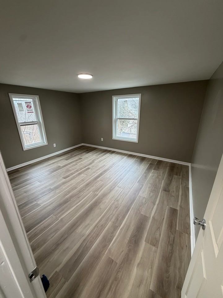 905 N Liberty St - Photo 5 of 6