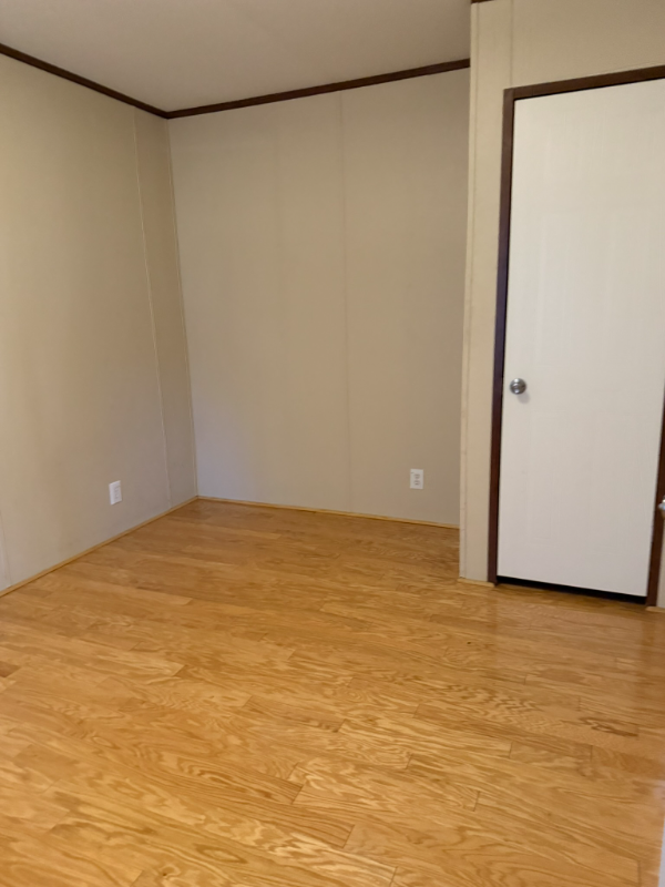 7266 River Rd - Photo 5 of 15