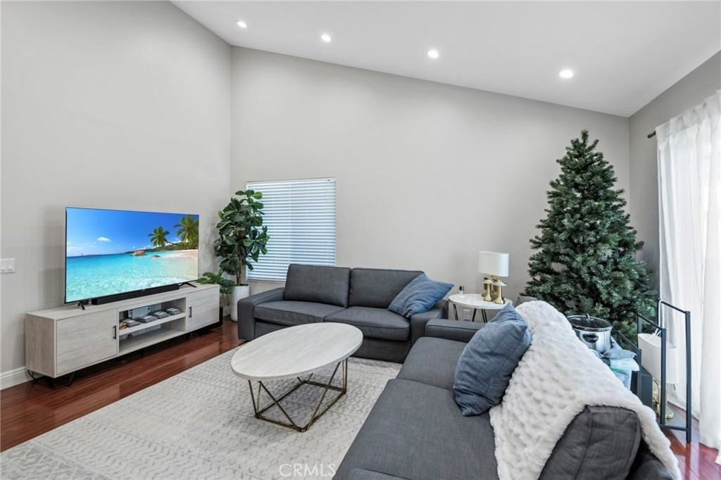 72 Cape Cod - Photo 6 of 37