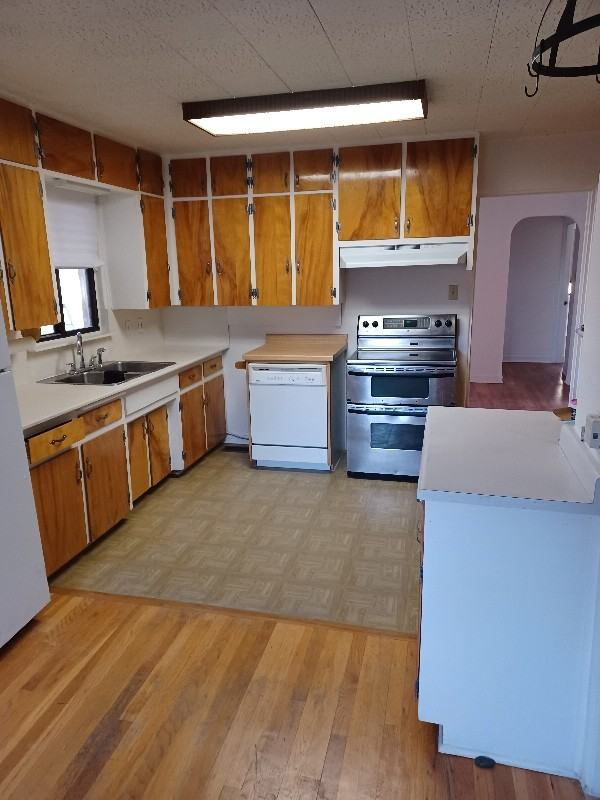 3009 Delano Pl Ne - Photo 3 of 15