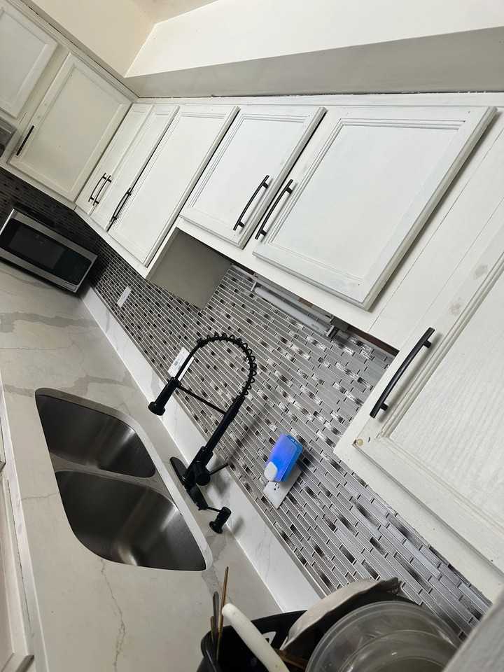 722 Culpepper St - Photo 2 of 16