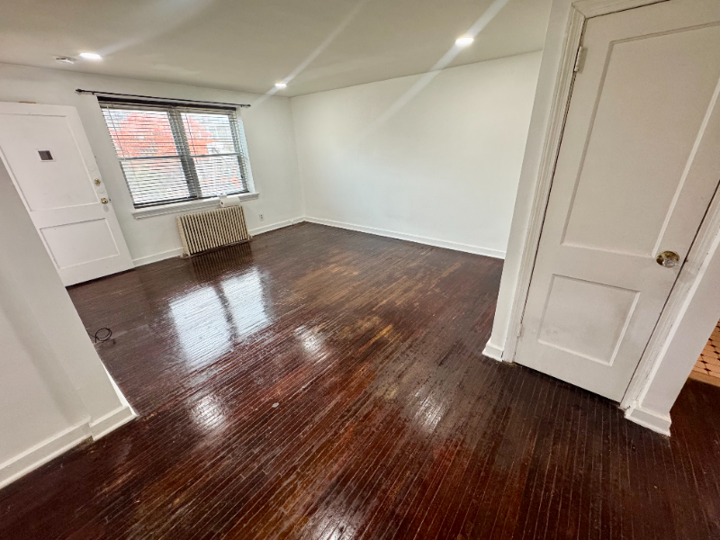 69 Sayers Ave #1stFL - Photo 4 of 9