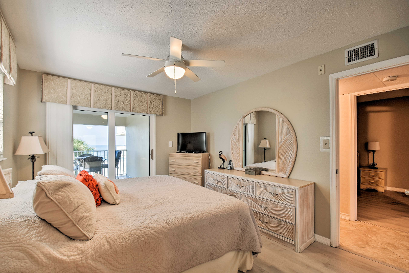 19610 Gulf Blvd #101 - Photo 5 of 20