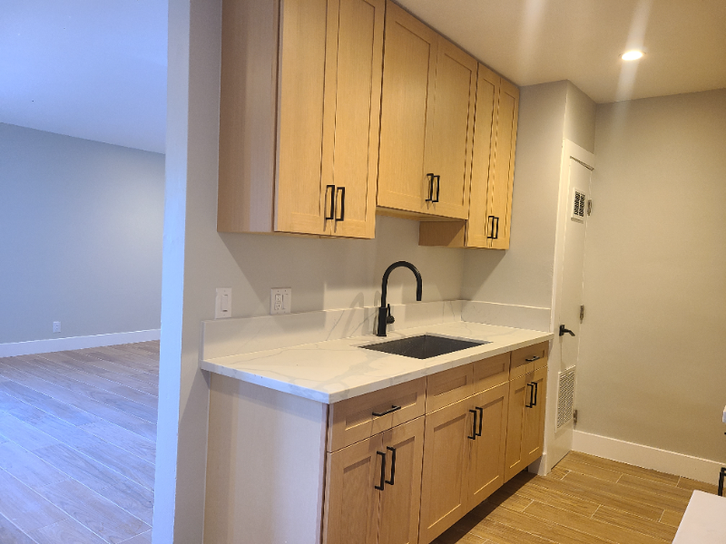 14921 Vanowen St #09 - Photo 3 of 7