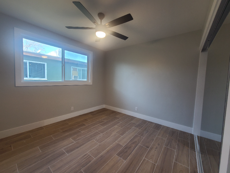 14921 Vanowen St #09 - Photo 6 of 7