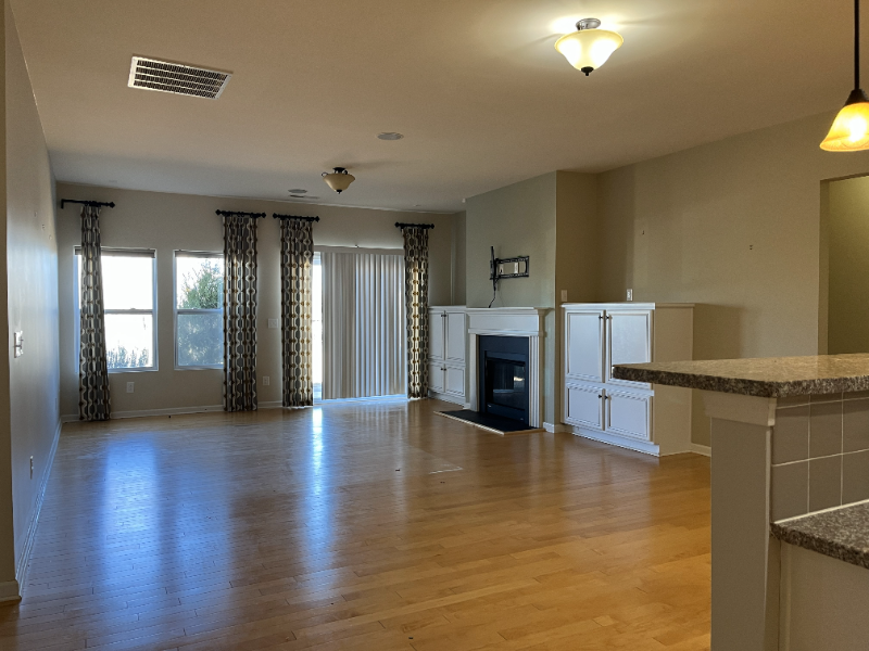 105 E Neel Ranch Rd - Photo 4 of 20