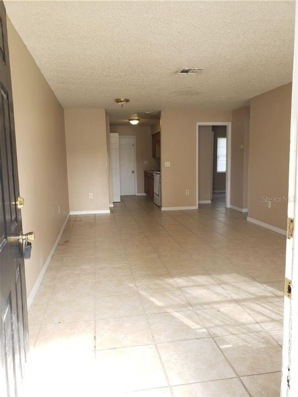 2832 Skyview Dr #2832 - Photo 2 of 7