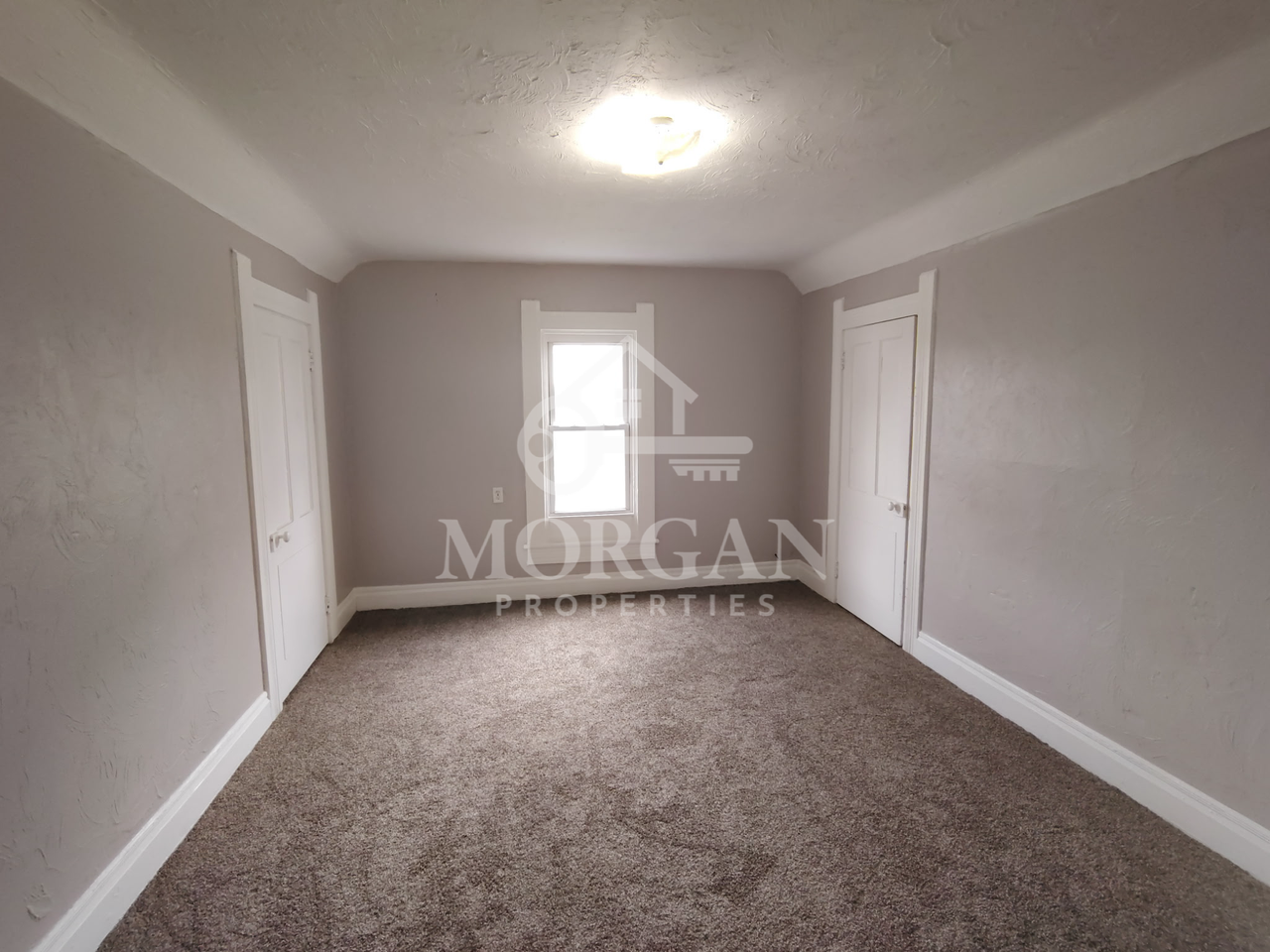 2804 1/2 Columbus Ave - Photo 5 of 6