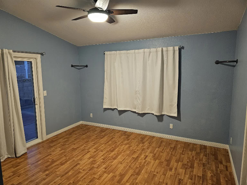 517 Inness Ave - Photo 6 of 22