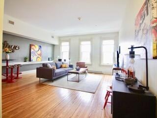 463 N High St Apt 4c - Photo 3 of 19