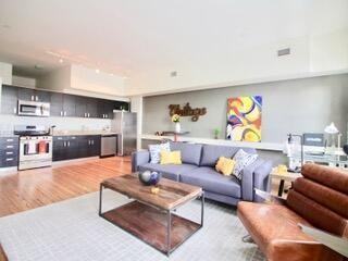 463 N High St Apt 4c - Photo 4 of 19