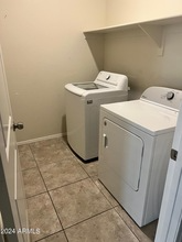 9407 E Alfalfa Dr - Photo 3 of 7