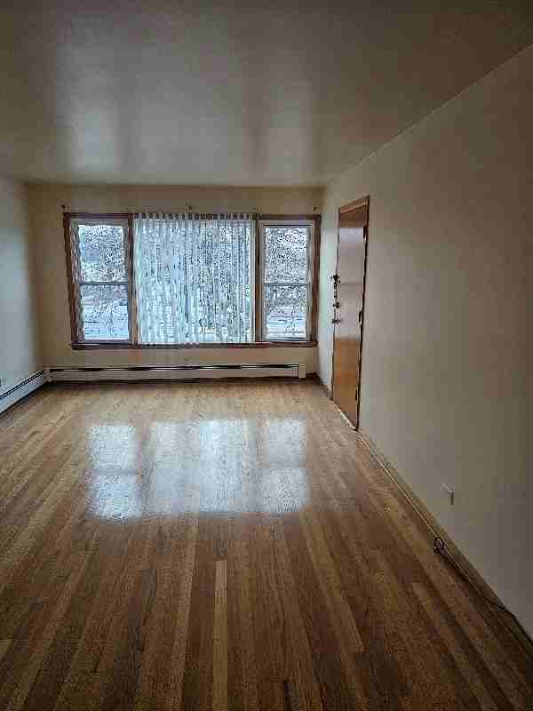 600 W 87th St #A - Photo 4 of 5