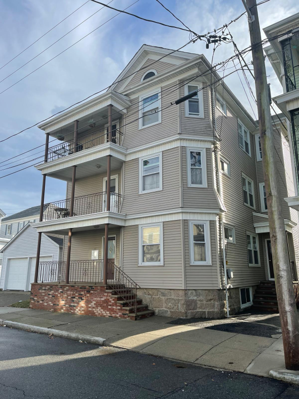 37 Eaton St #1stFL - Photo 3 of 20