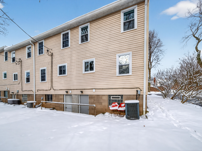 1082H Mount Hope Ave - Photo 3 of 19