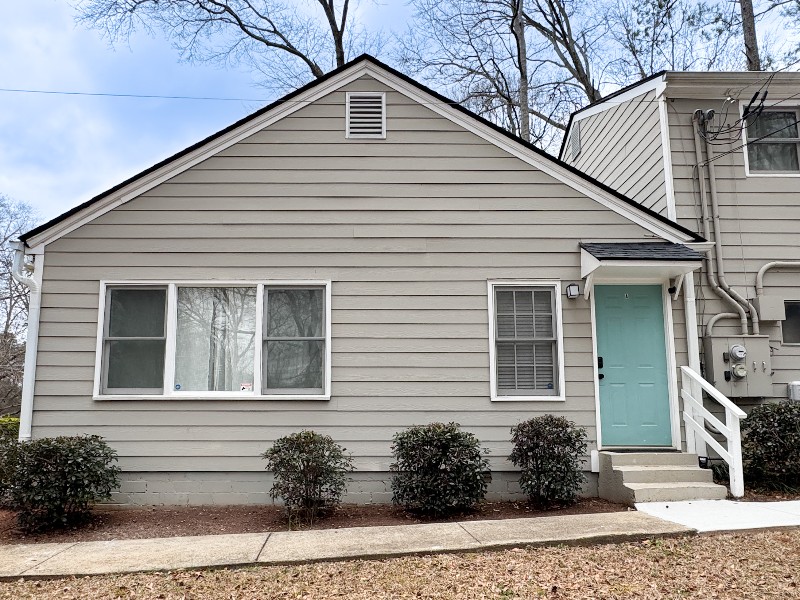 326 Wilkinson Dr Se #A - Photo 4 of 45