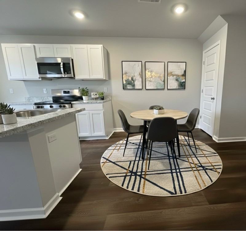 43 River Rock St - Photo 7 of 27