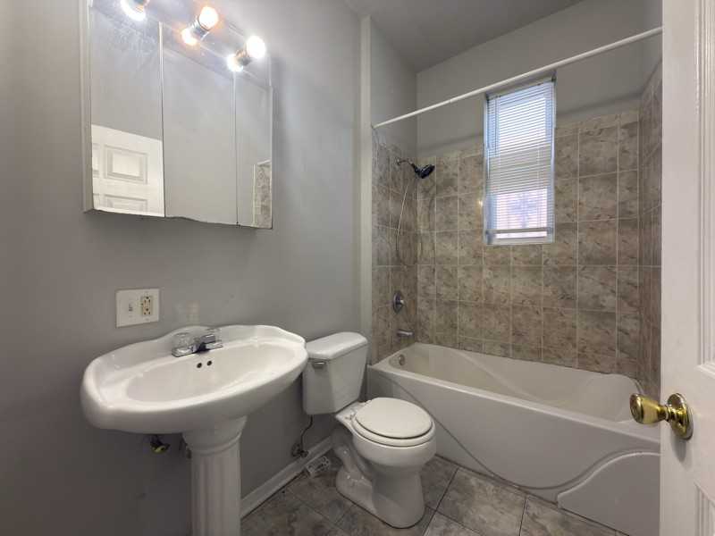 5116 S Prairie Ave #1 - Photo 6 of 13