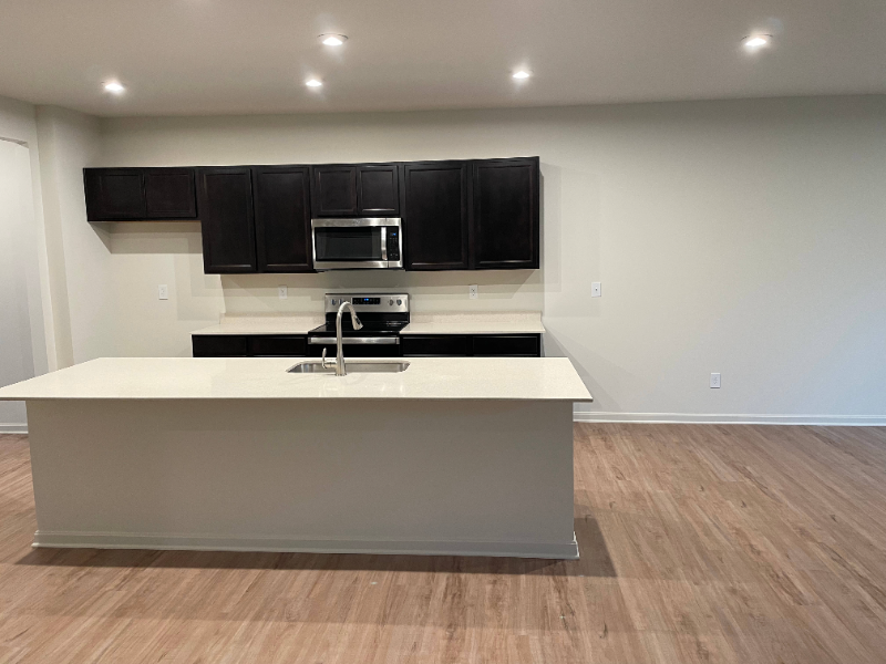 7611 Fair Ln - Photo 3 of 20