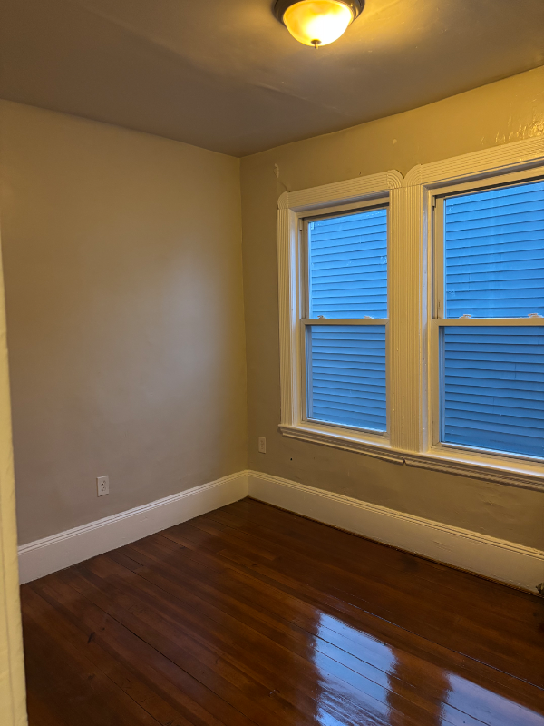 41 Greenock St #3 - Photo 3 of 11