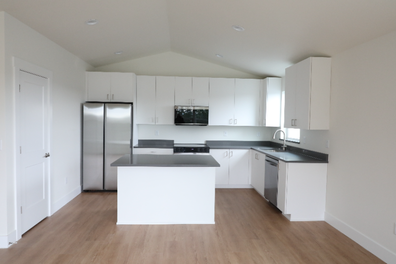 12913 Se Ridgecrest Rd - Photo 3 of 14