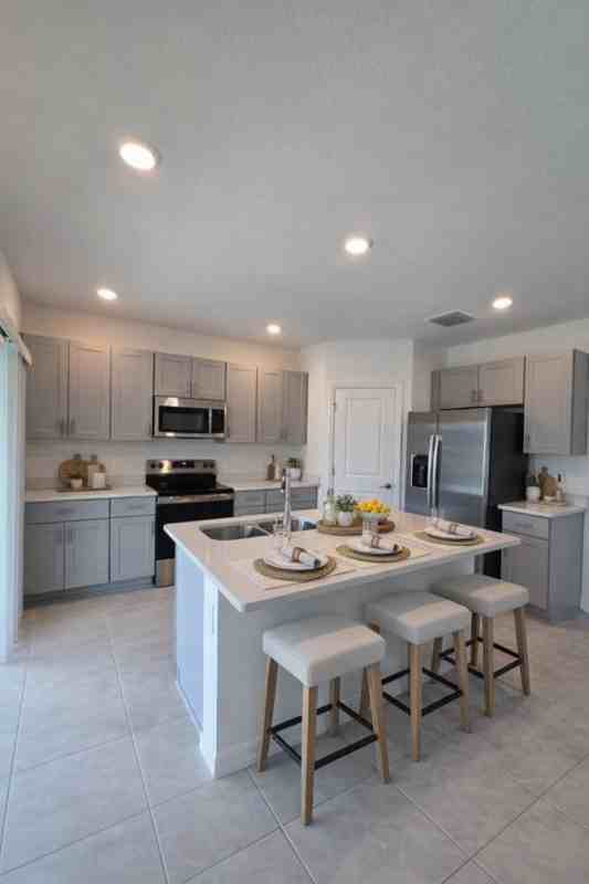 1373 Addison Bluff Ln - Photo 2 of 8