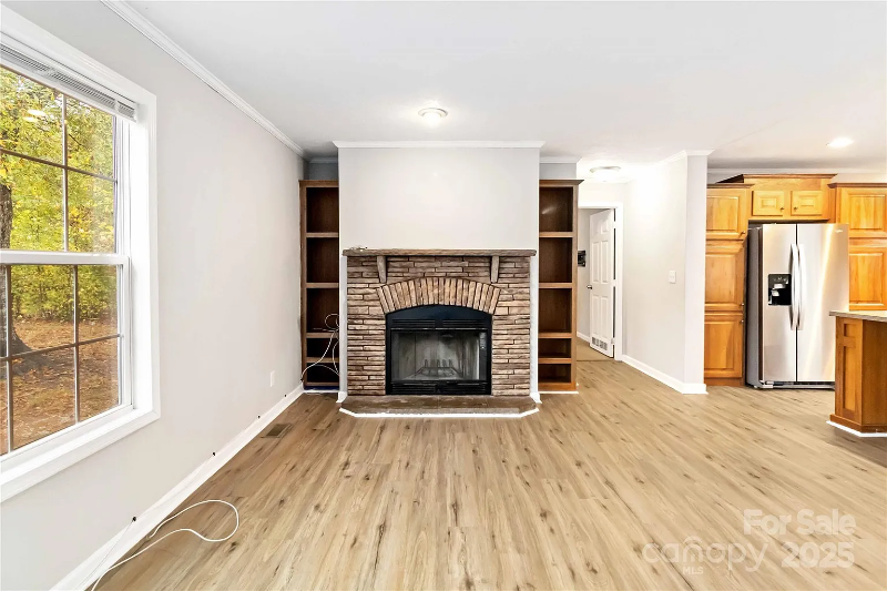 2420A Creekside Dr - Photo 5 of 20