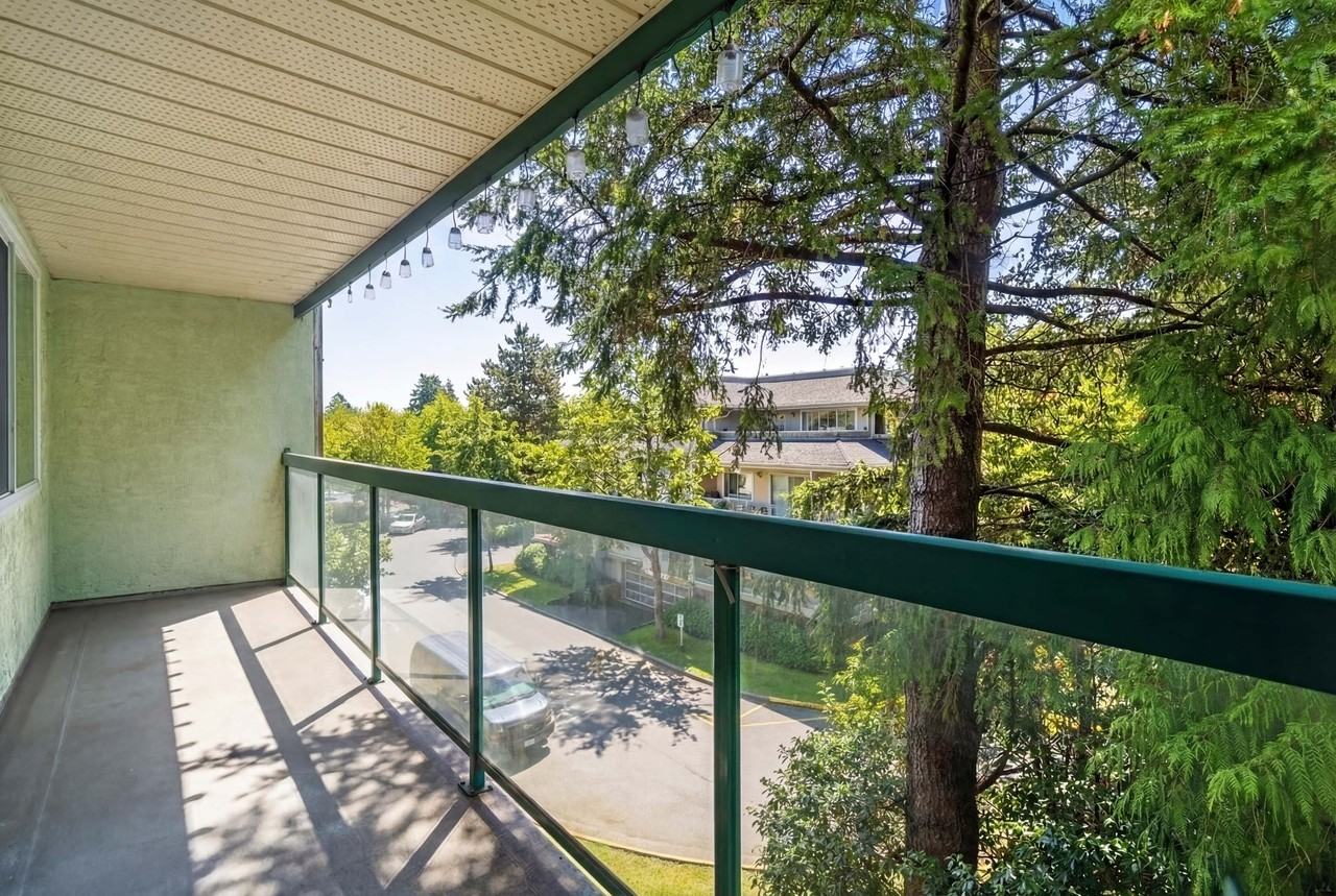 1660 56 Street #413 - Photo 3 of 29