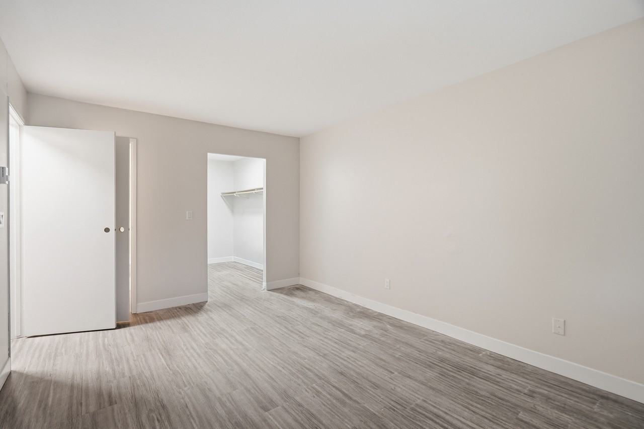 1660 56 Street #413 - Photo 6 of 29