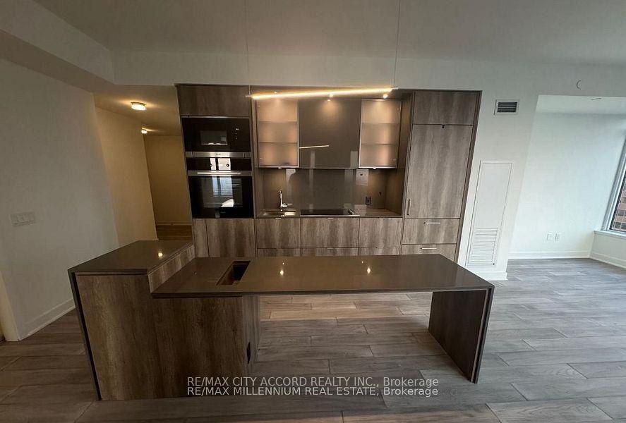 11 Yorkville Avenue #3409 - Photo 3 of 9