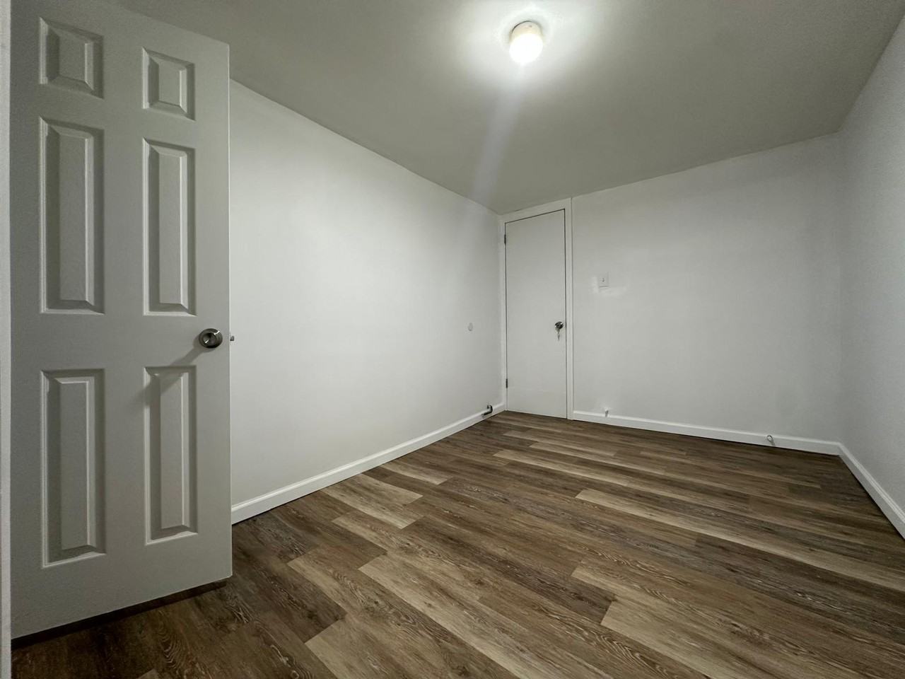 293 Saratoga Avenue - Photo 3 of 8