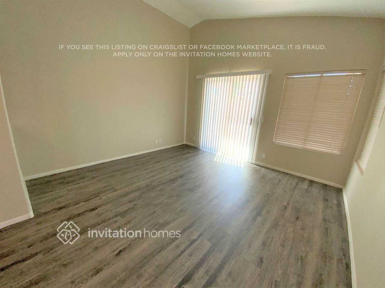 4121 W Wethersfield Rd - Photo 3 of 11