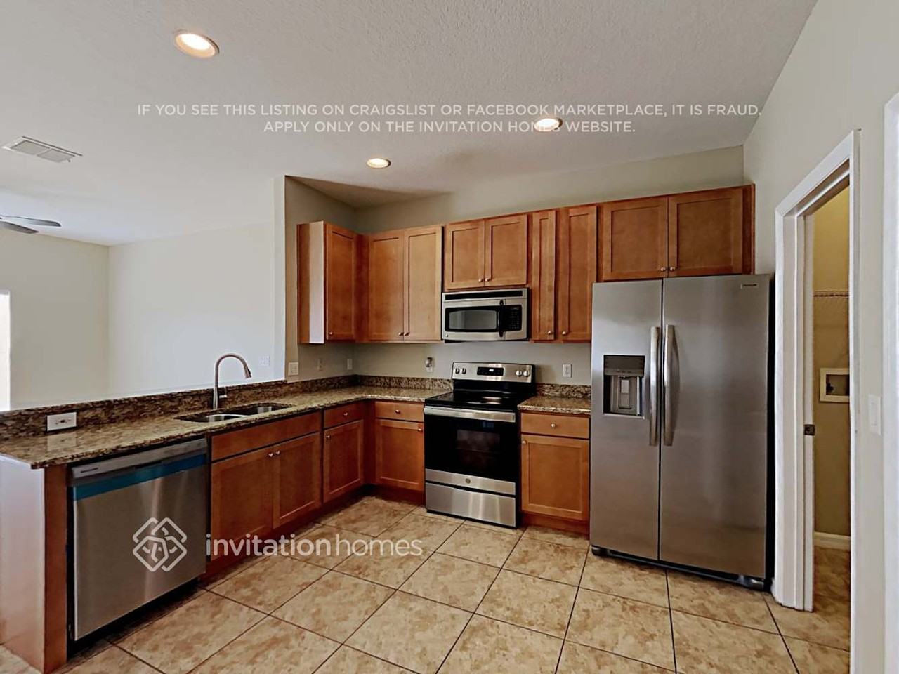 2122 Senate Ave - Photo 6 of 14