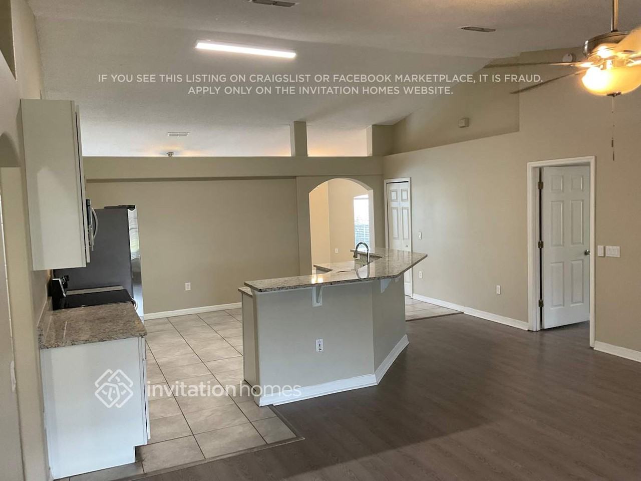 221 Heronwood Cir - Photo 4 of 13