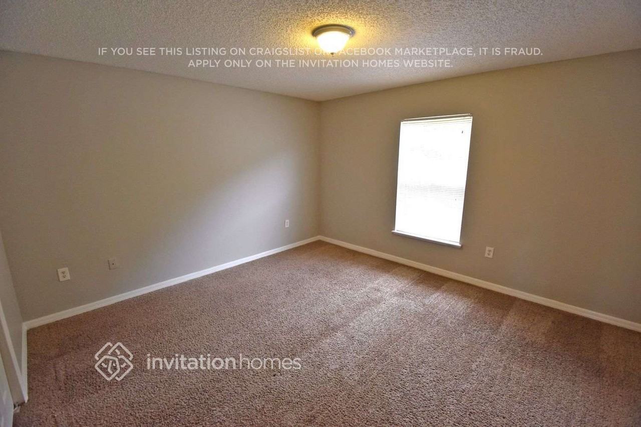 2144 Wiley Oaks Ln - Photo 4 of 10