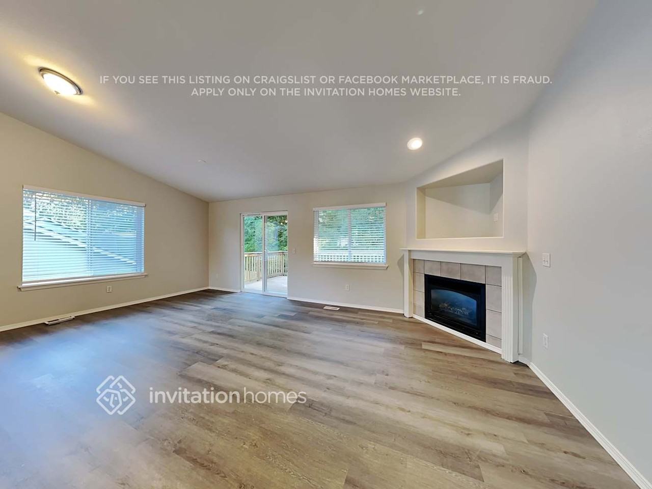 13826 93rd Ave E - Photo 5 of 20