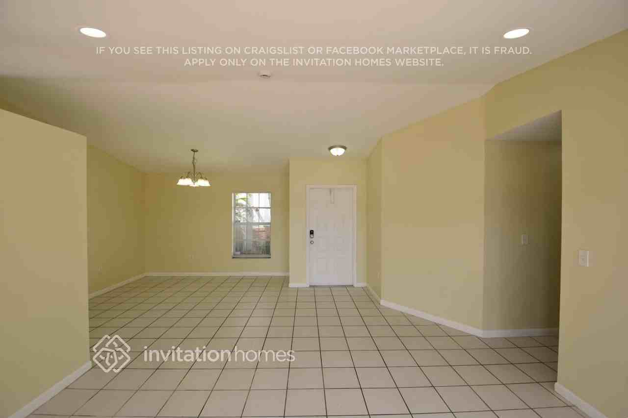 13810 Cumberland Pl - Photo 2 of 22