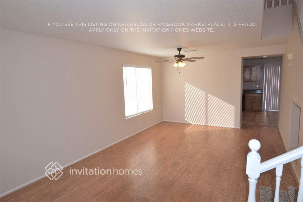 9901 Rose Charmont St - Photo 3 of 17