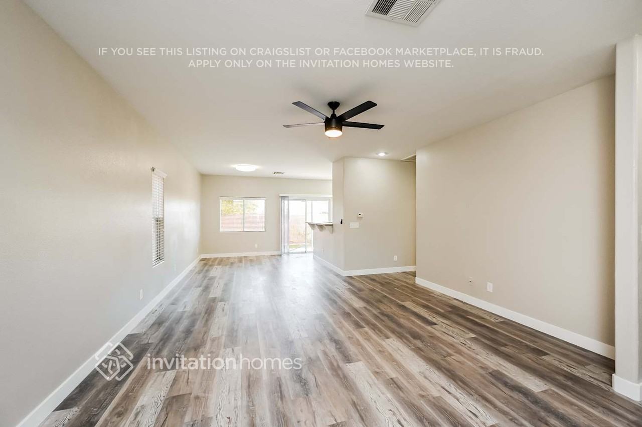 9061 Jumping Jacks Ave - Photo 3 of 16